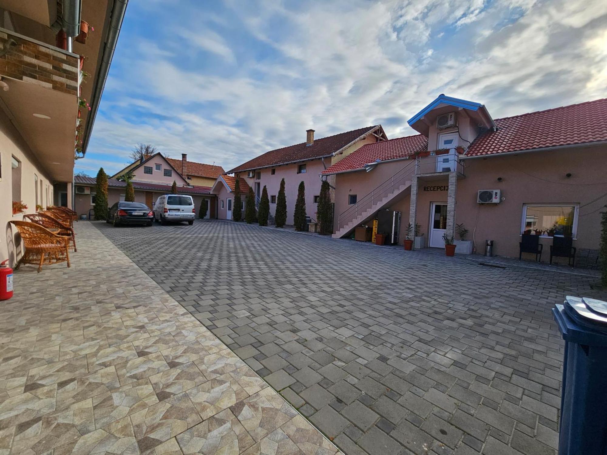 Rooms Stefan Суботица Экстерьер фото